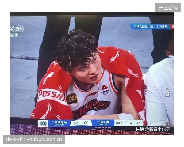 王哲林罚球线表现挣扎，但其二次进攻活力仍是上海内线关键。